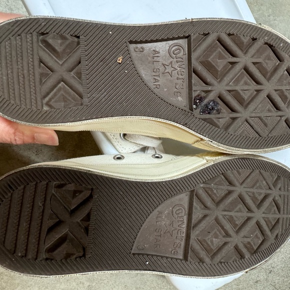 Shoes - Picture 4 of 7